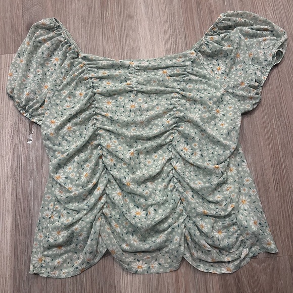 Floral Puff Sleeve Top - Picture 4 of 4